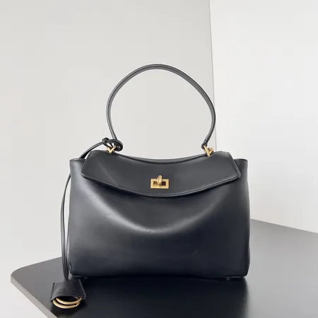 バレンシアガ ハンドバッグ