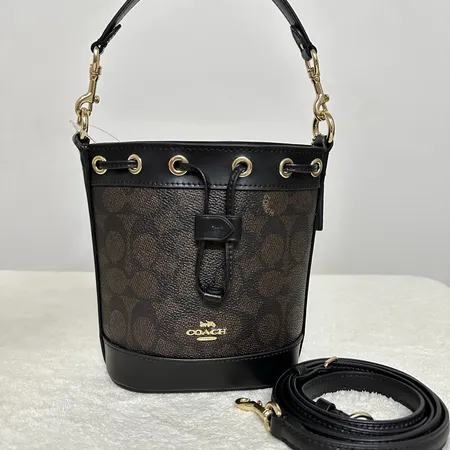 コーチ ハンドバッグ