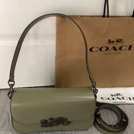 コーチ ハンドバッグ