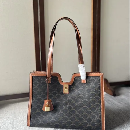 セリーヌ ハンドバッグ