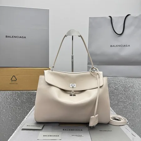 バレンシアガ ハンドバッグ