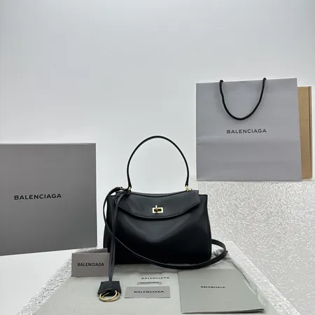 バレンシアガ ハンドバッグ