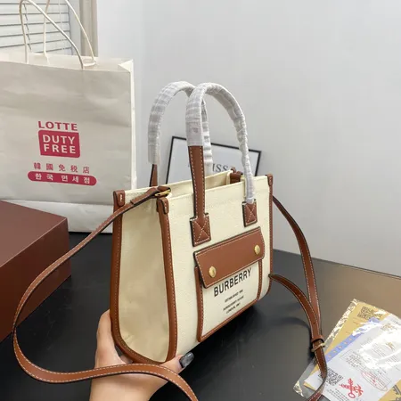 バーバリー ス ハンドバッグ