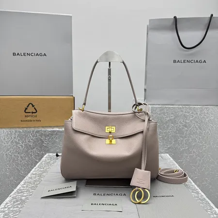 バレンシアガ ハンドバッグ