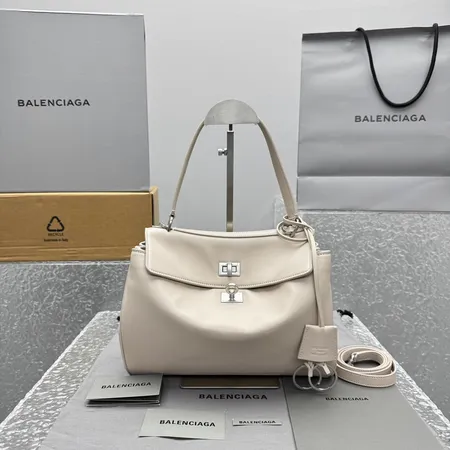 バレンシアガ ハンドバッグ