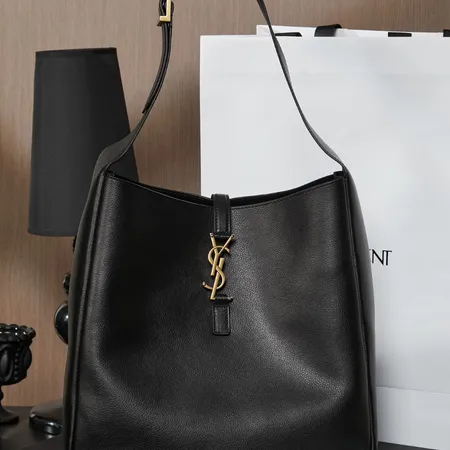 イブサンローラン ハンドバッグ