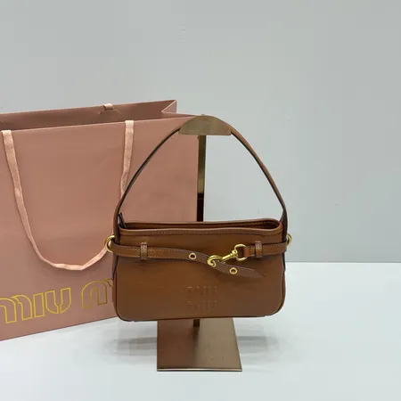 ミュウミュウ ショルダーバッグ