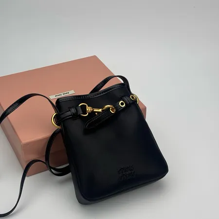 ミュウミュウ ショルダーバッグ