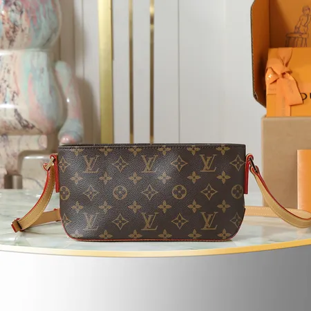 グッチ ショルダーバッグ