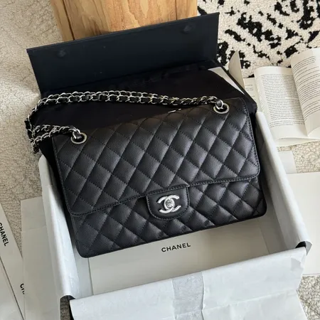 シャネル ショルダーバッグ