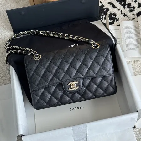 シャネル ショルダーバッグ