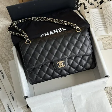 シャネル ショルダーバッグ