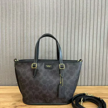 コーチ ハンドバッグ