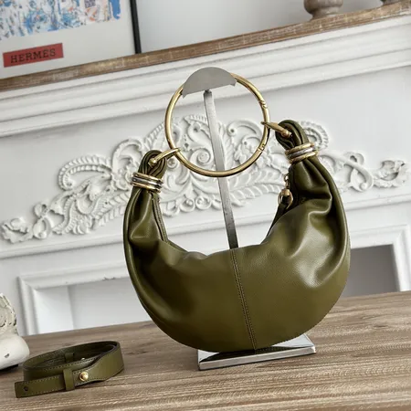 クロエ ハンドバッグ