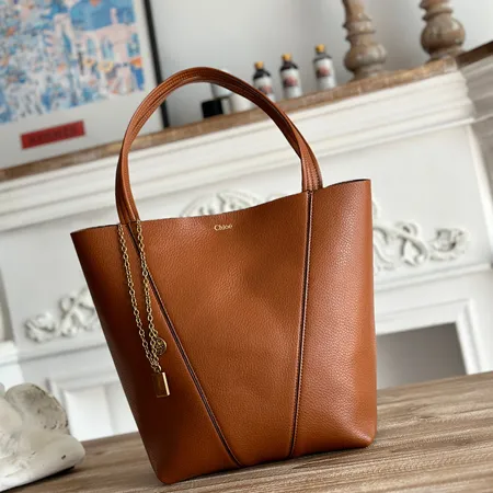 クロエ ハンドバッグ