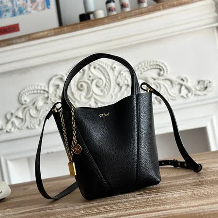 クロエ ハンドバッグ