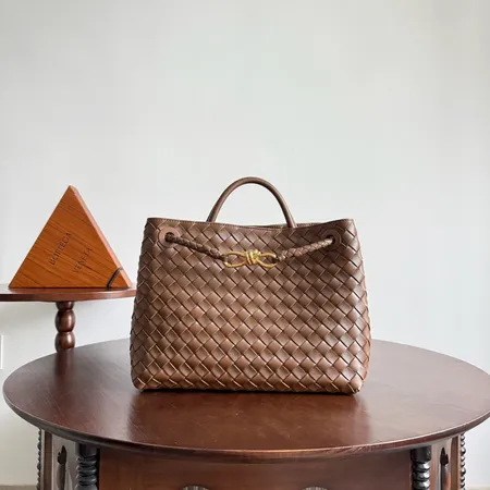 ボッテガ ヴェネタ ハンドバッグ