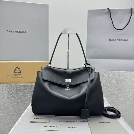 バレンシアガ ハンドバッグ