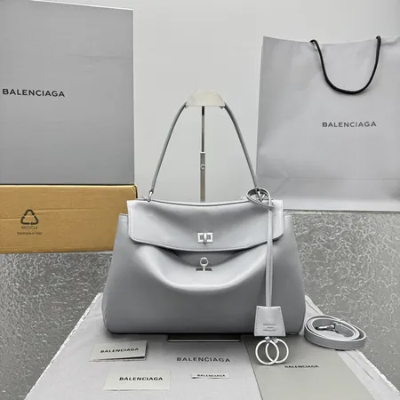 バレンシアガ ハンドバッグ