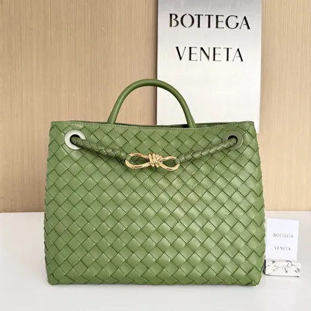ボッテガ ヴェネタ ハンドバッグ