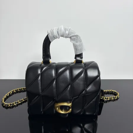 コーチ ハンドバッグ