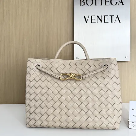 ボッテガ ヴェネタ ハンドバッグ