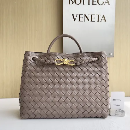 ボッテガ ヴェネタ ハンドバッグ