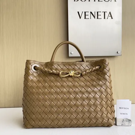 ボッテガ ヴェネタ ハンドバッグ
