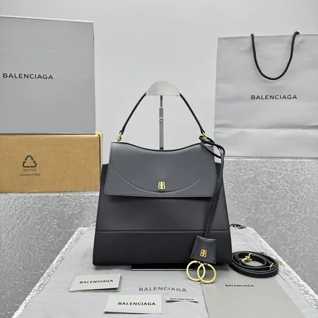 バレンシアガ ハンドバッグ