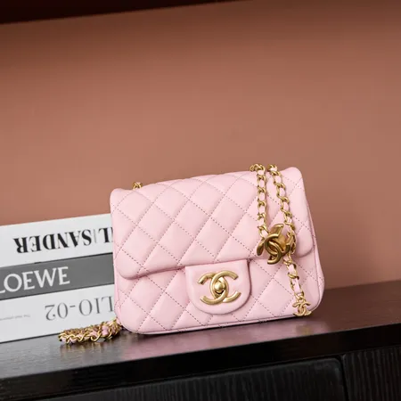 シャネル ショルダーバッグ