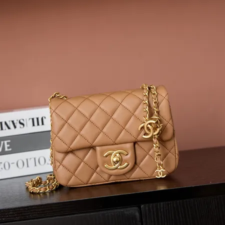 シャネル ショルダーバッグ