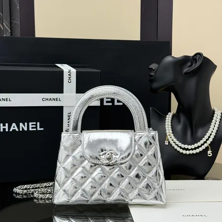 シャネル ハンドバッグ