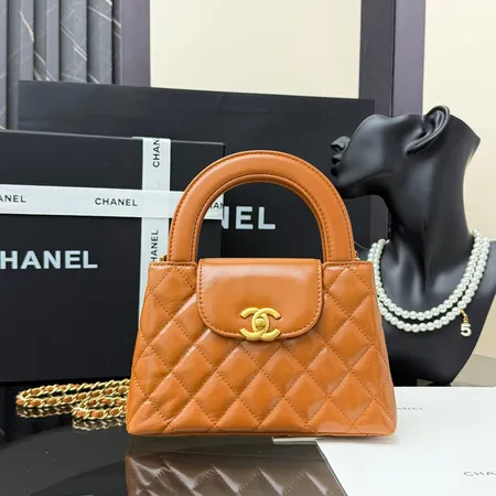 シャネル ハンドバッグ