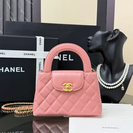 シャネル ハンドバッグ