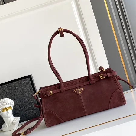 プラダ ハンドバッグ
