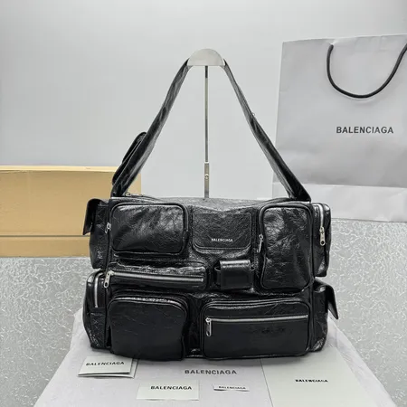 バレンシアガ ハンドバッグ