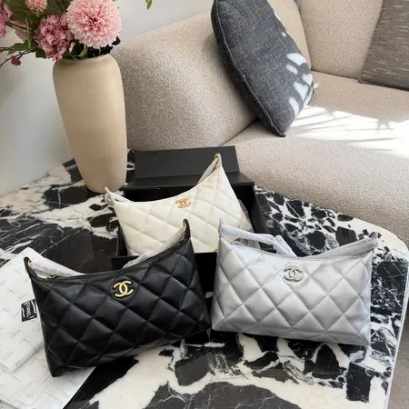 シャネル ハンドバッグ