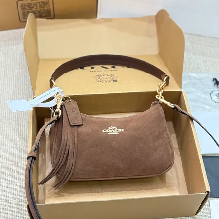 コーチ ショルダーバッグ