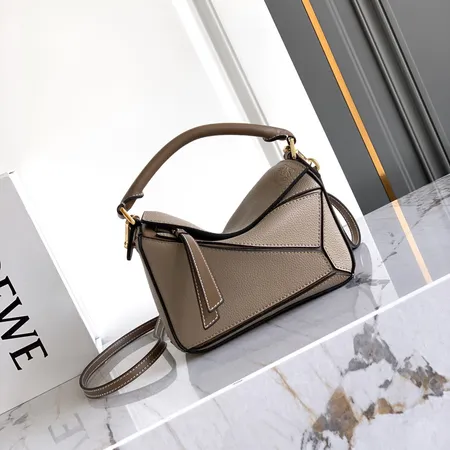 ロエベ ハンドバッグ