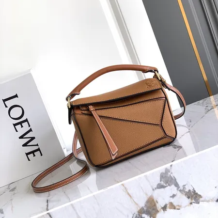 ロエベ ハンドバッグ