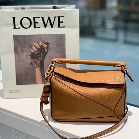ロエベ ハンドバッグ