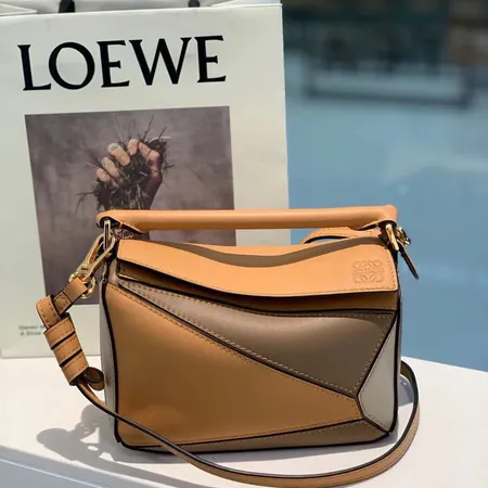 ロエベ ハンドバッグ