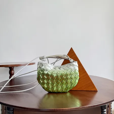 ボッテガ ヴェネタ ハンドバッグ