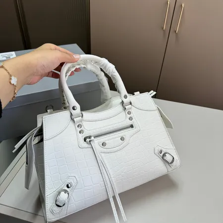 バレンシアガ ハンドバッグ