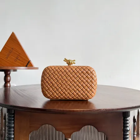 ボッテガ ヴェネタ ハンドバッグ