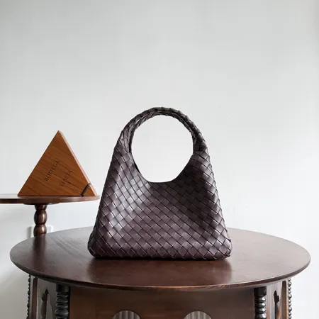 ボッテガ ヴェネタ ハンドバッグ