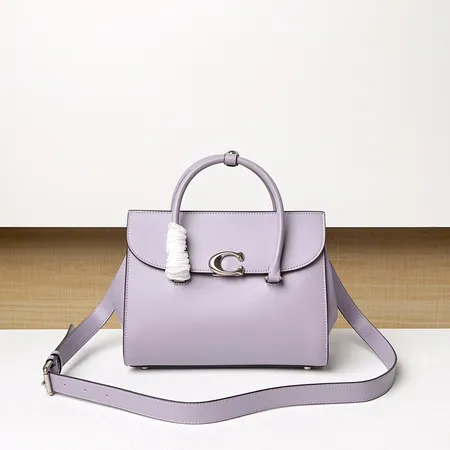 コーチ ハンドバッグ