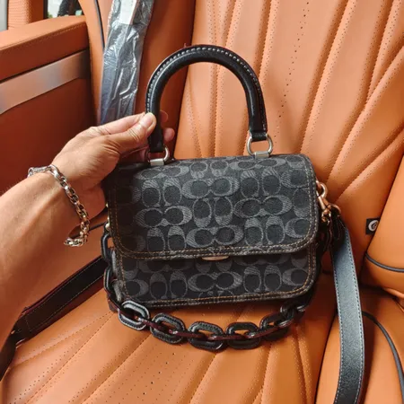 コーチ ハンドバッグ