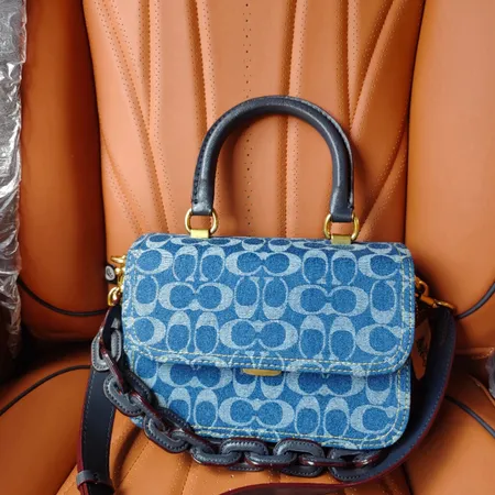 コーチ ハンドバッグ