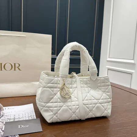 ディオール ハンドバッグ